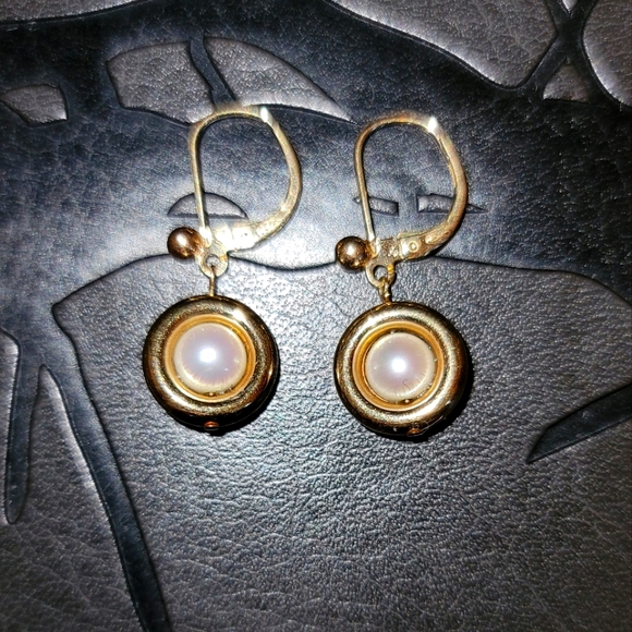 Genuine Pearl & 14k Gold Earrings - Picture 2 of 6